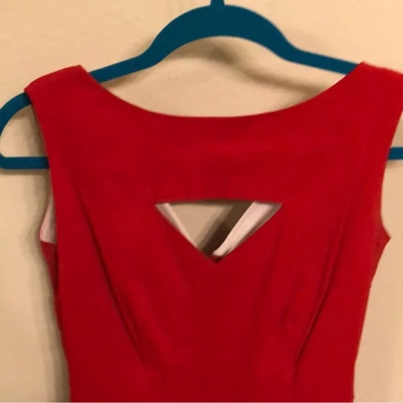 Bettie Page Jazmine Keyhole Pinup Red & White
Dress Swing Dancing - Picture 8 of 10